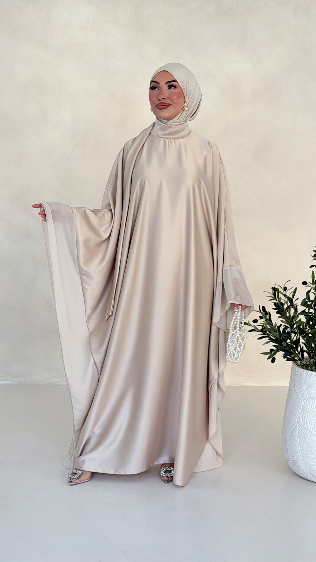 Elifé Abaya