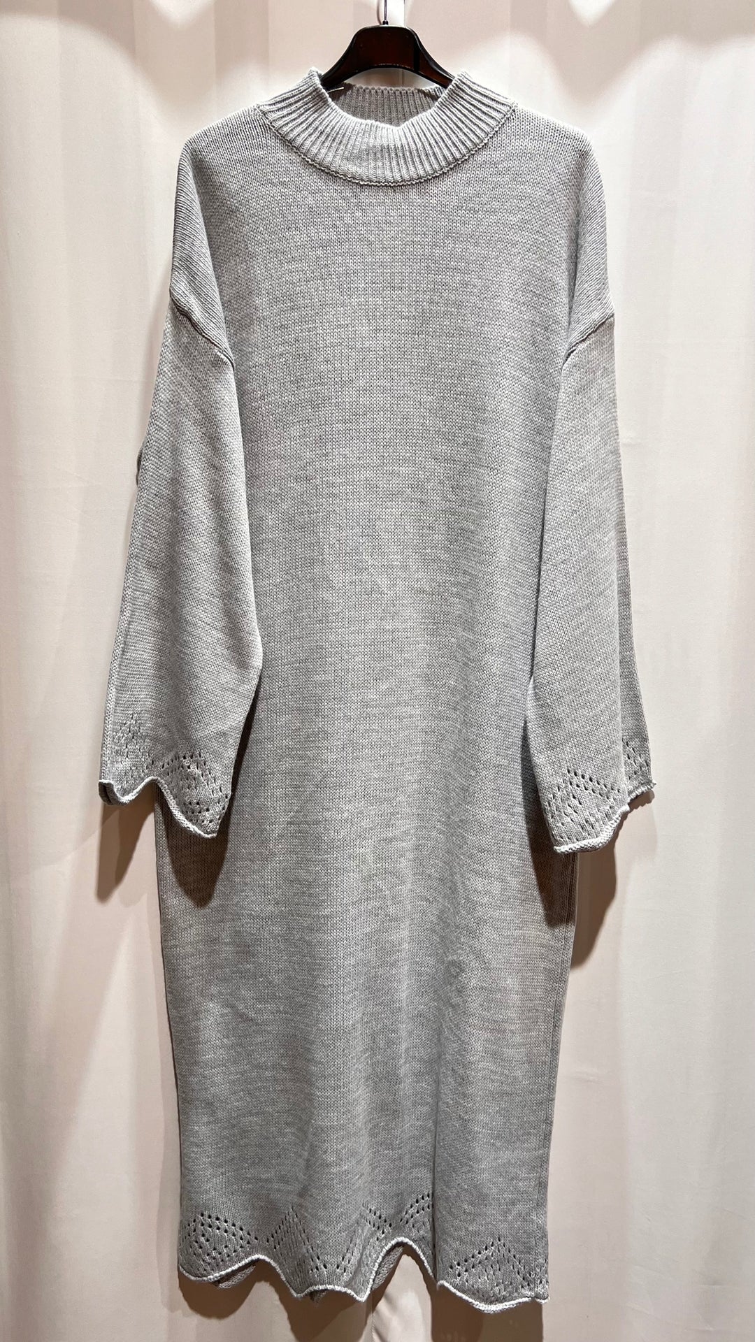 Eli Strick-Kleid