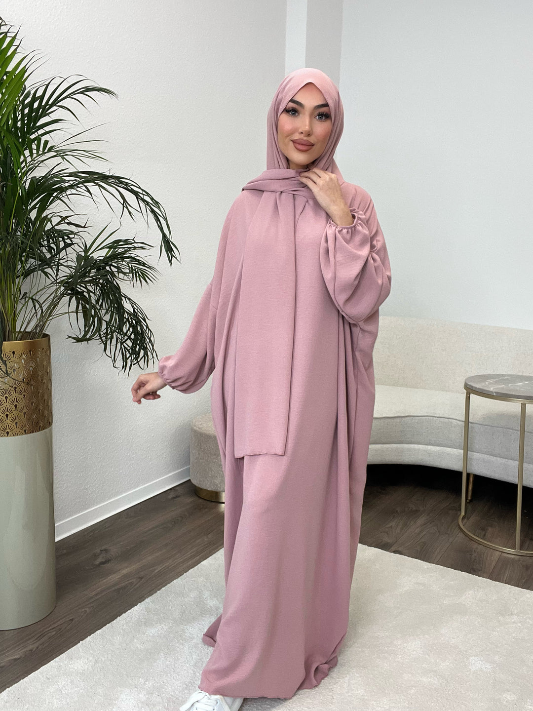 Coco Abaya mit integriertem Hijab in Altrosa