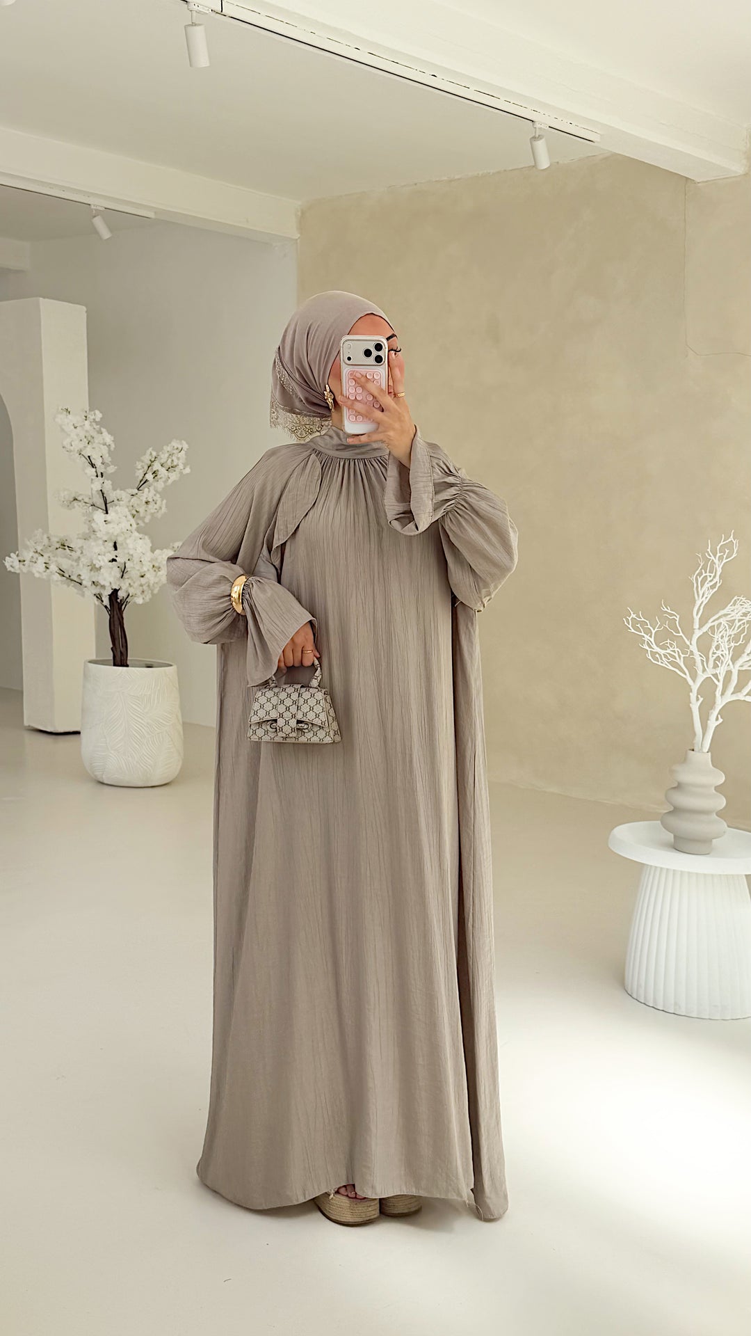 Volant Kleid