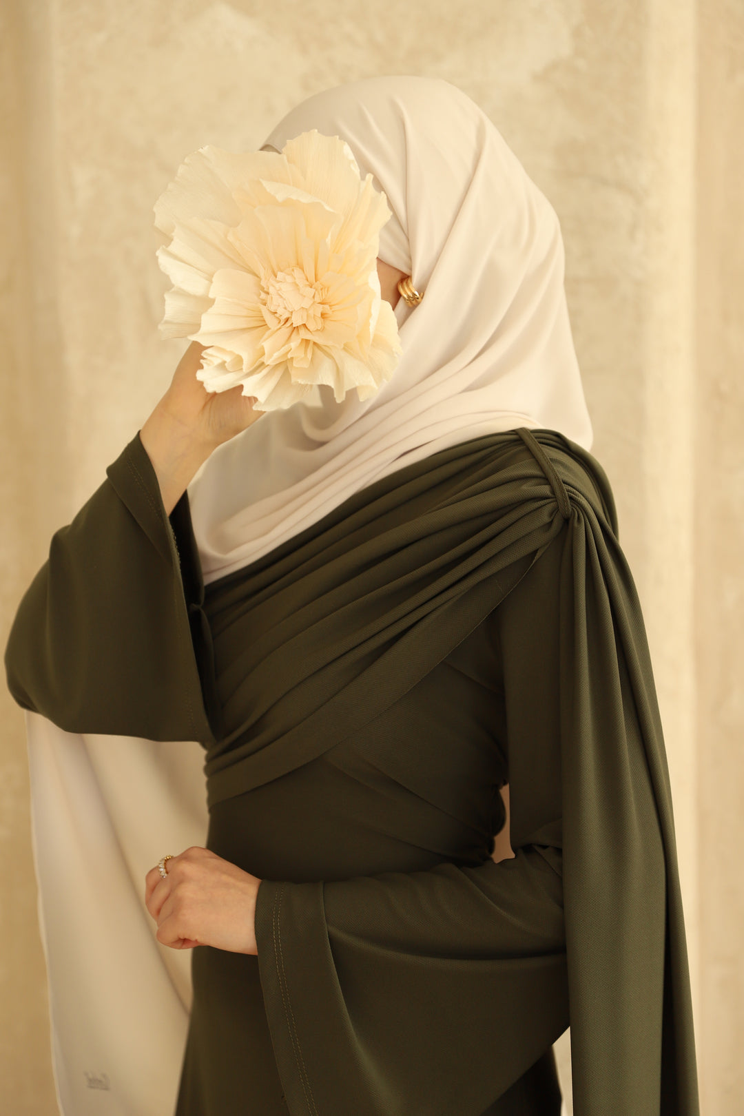 Dua Kleid in Olive