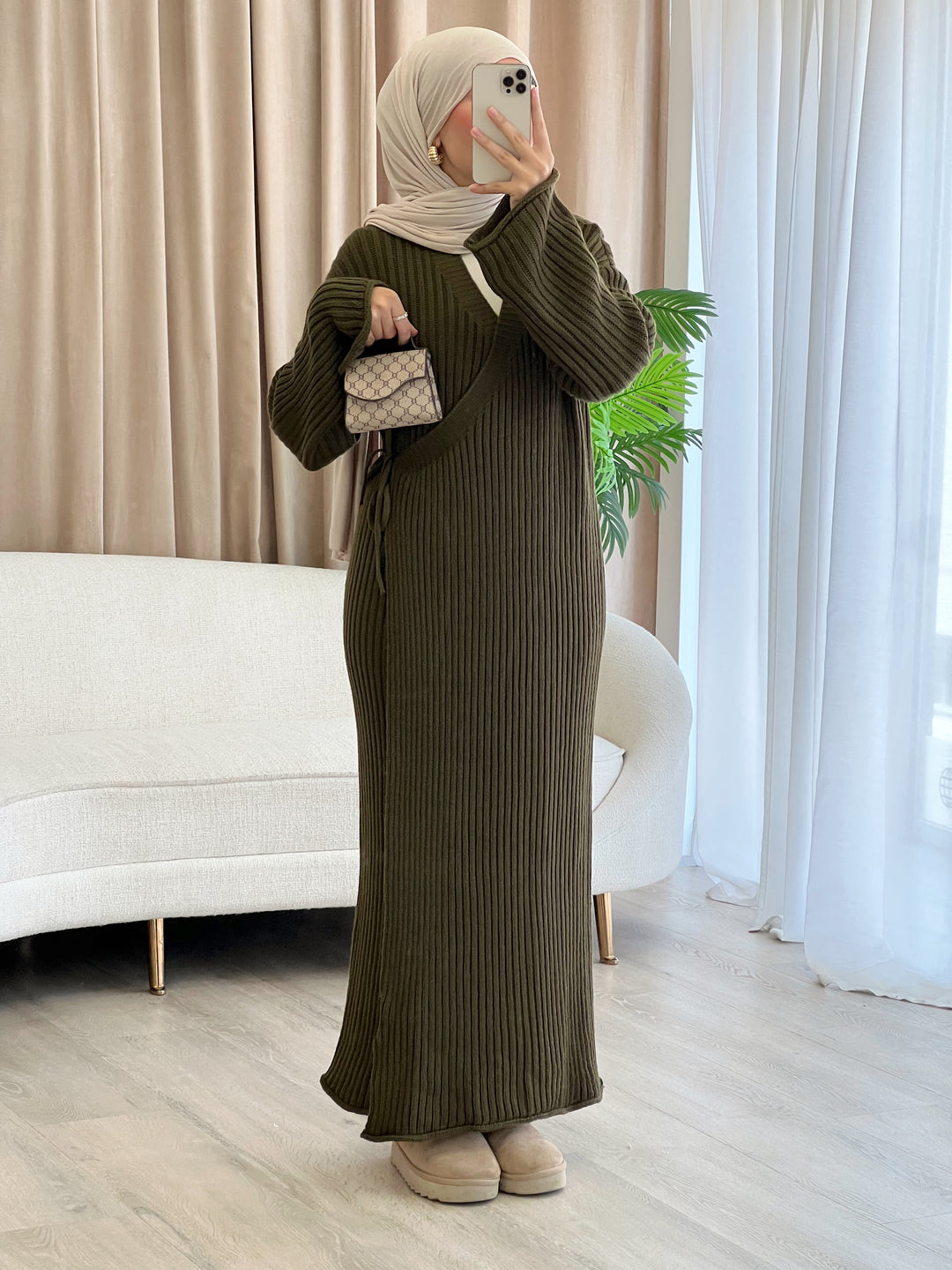 Belleza Strickkleid in Wickeloptik in Khaki