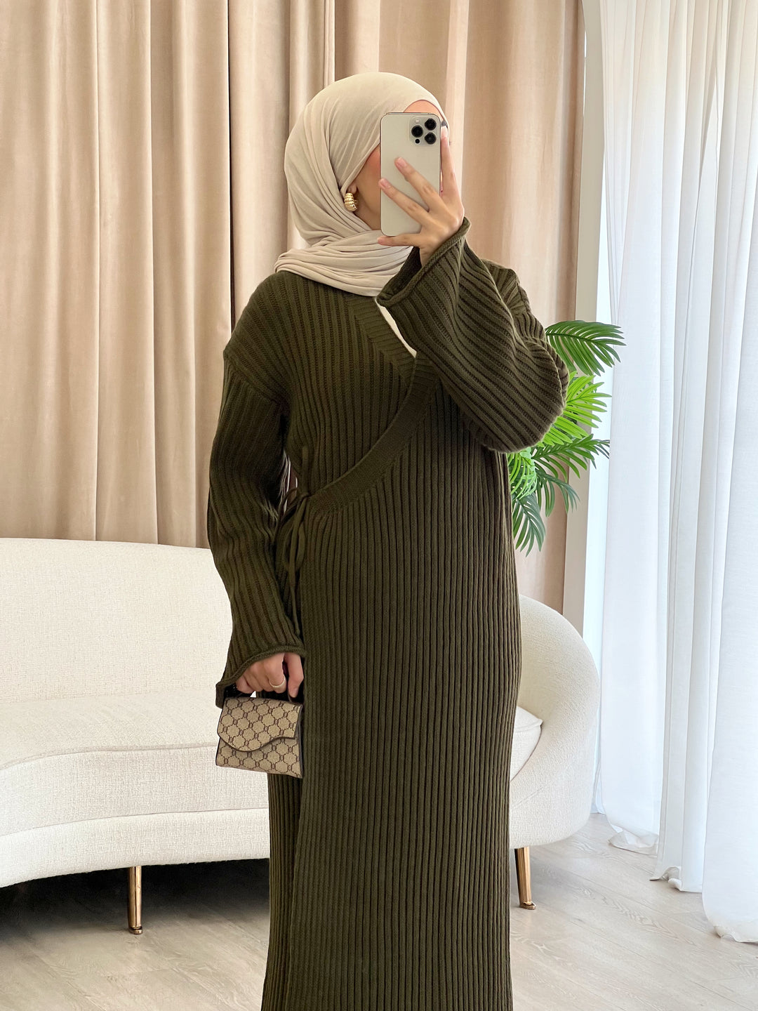 Belleza Strickkleid in Wickeloptik in Khaki
