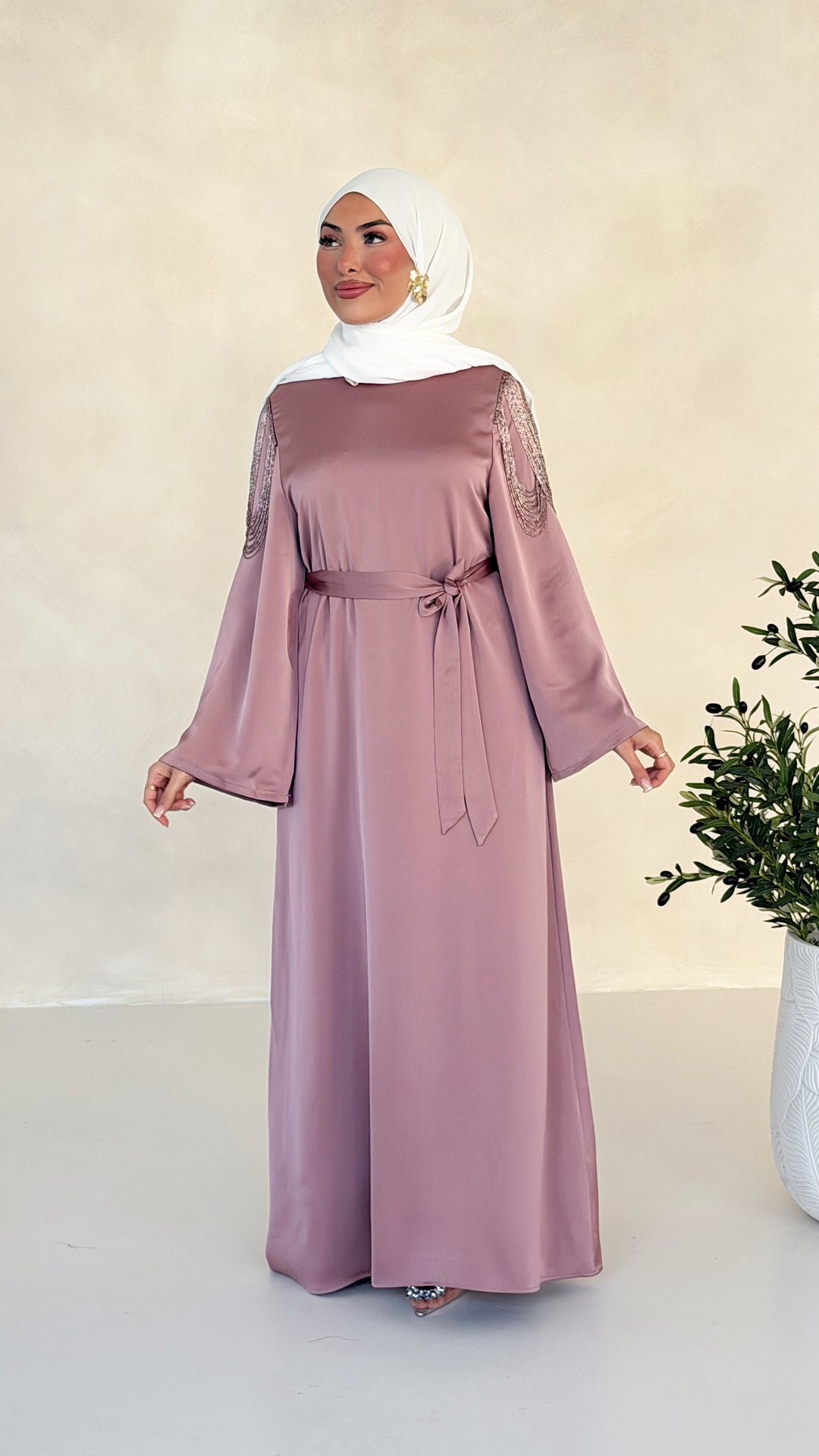 Alira Pearl Abaya