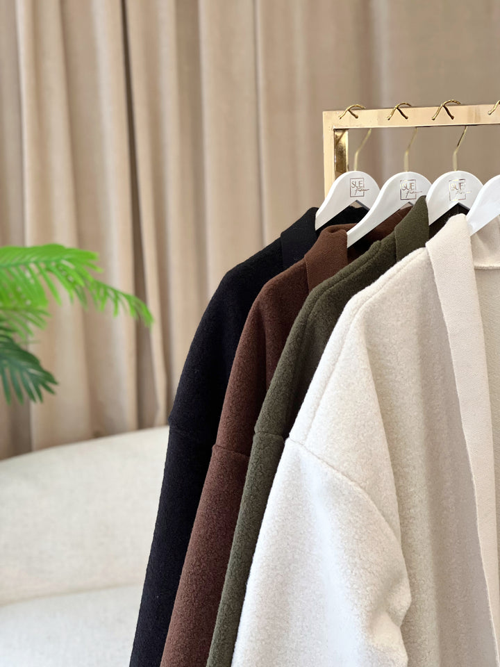 Teddy Oversized Mantel in Creme