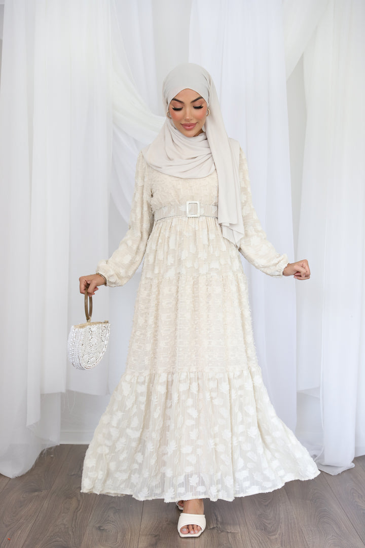 Donya Kleid mit Rüschen in Beige