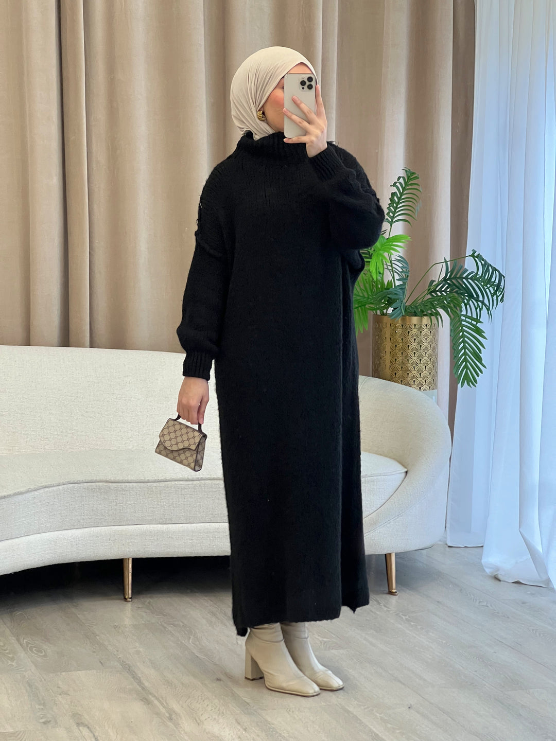 Tara Woll-Kleid in Schwarz