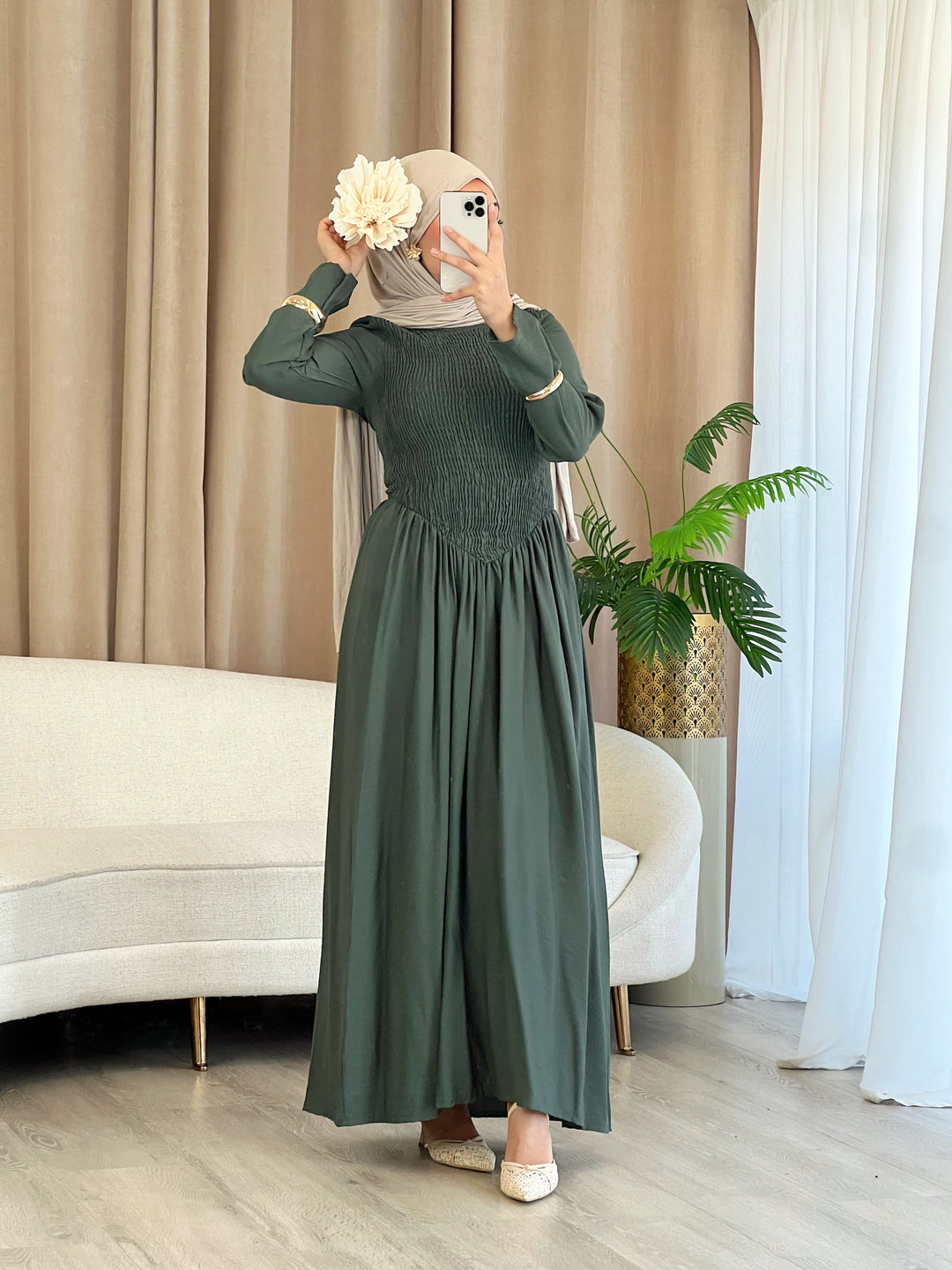 Luva Kleid