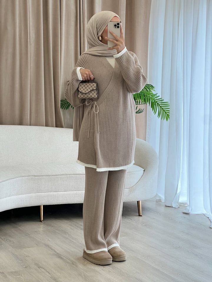 Blair Set in Taupe