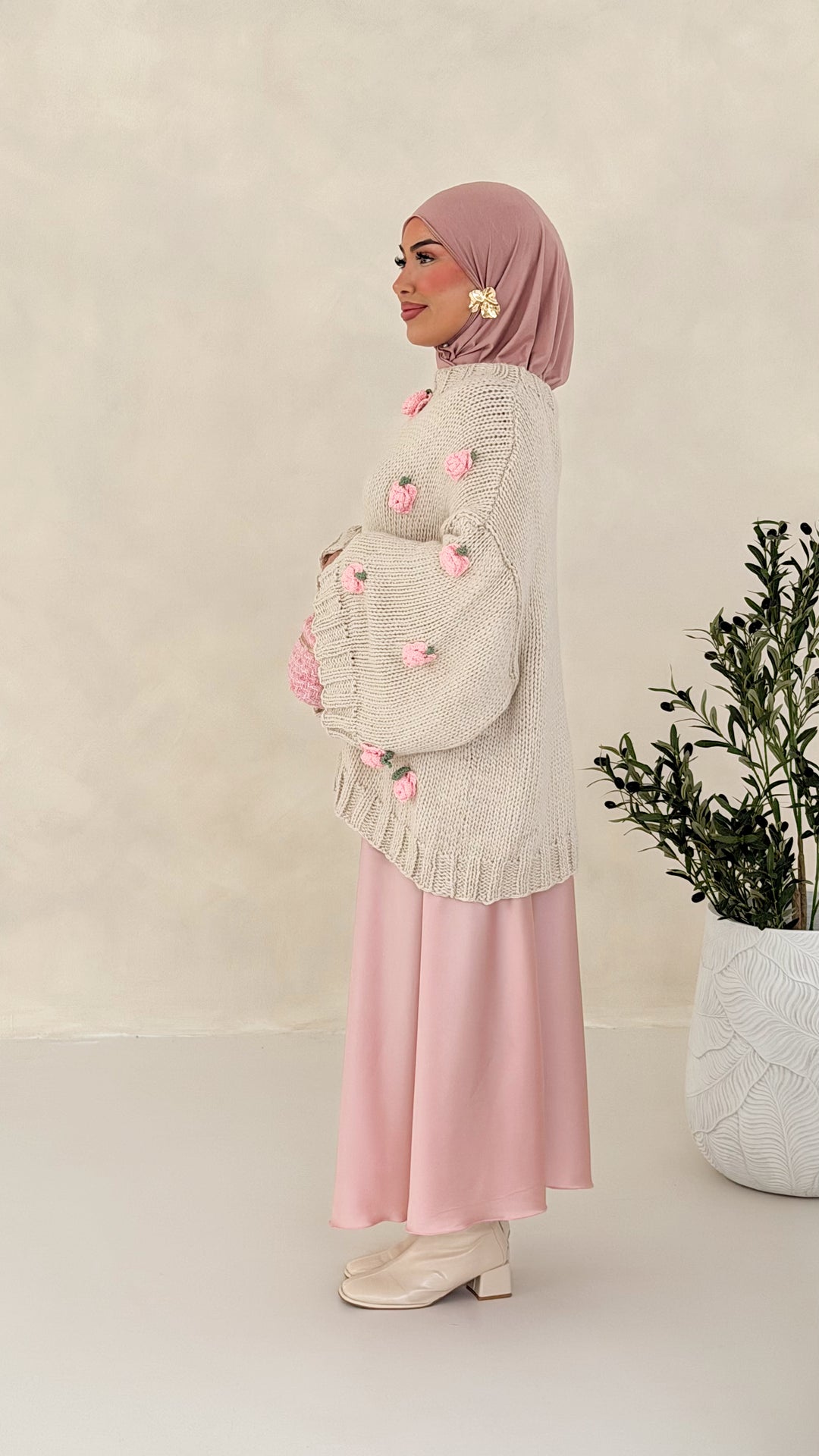 Rosy Pullover Handmade