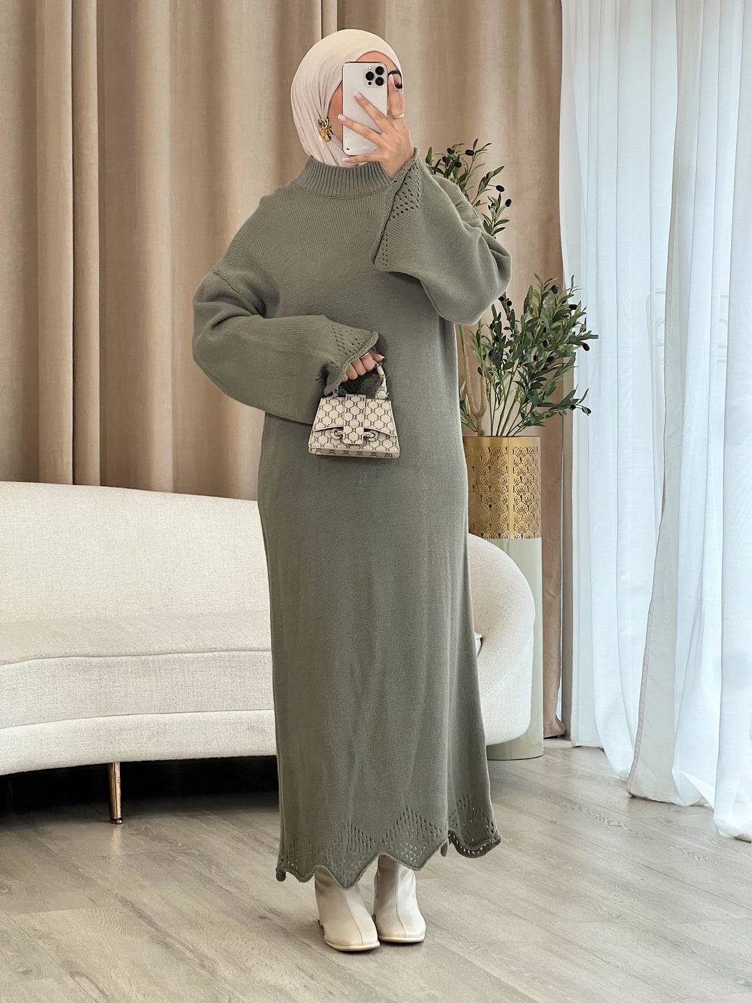 Eli Strick-Kleid