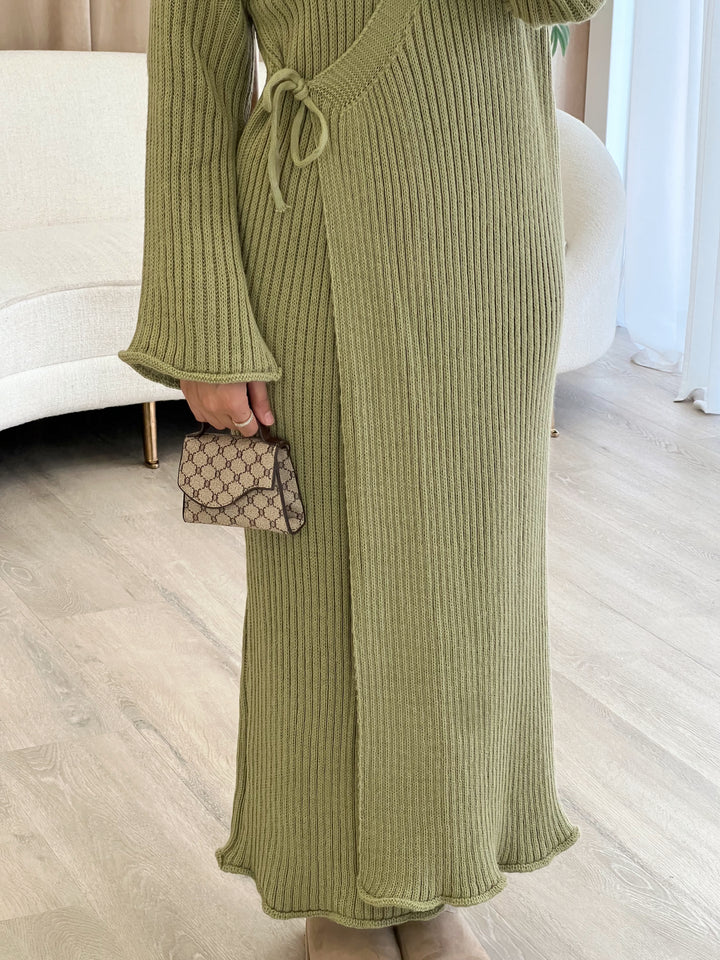 Belleza Strickkleid in Wickeloptik in Pistachio