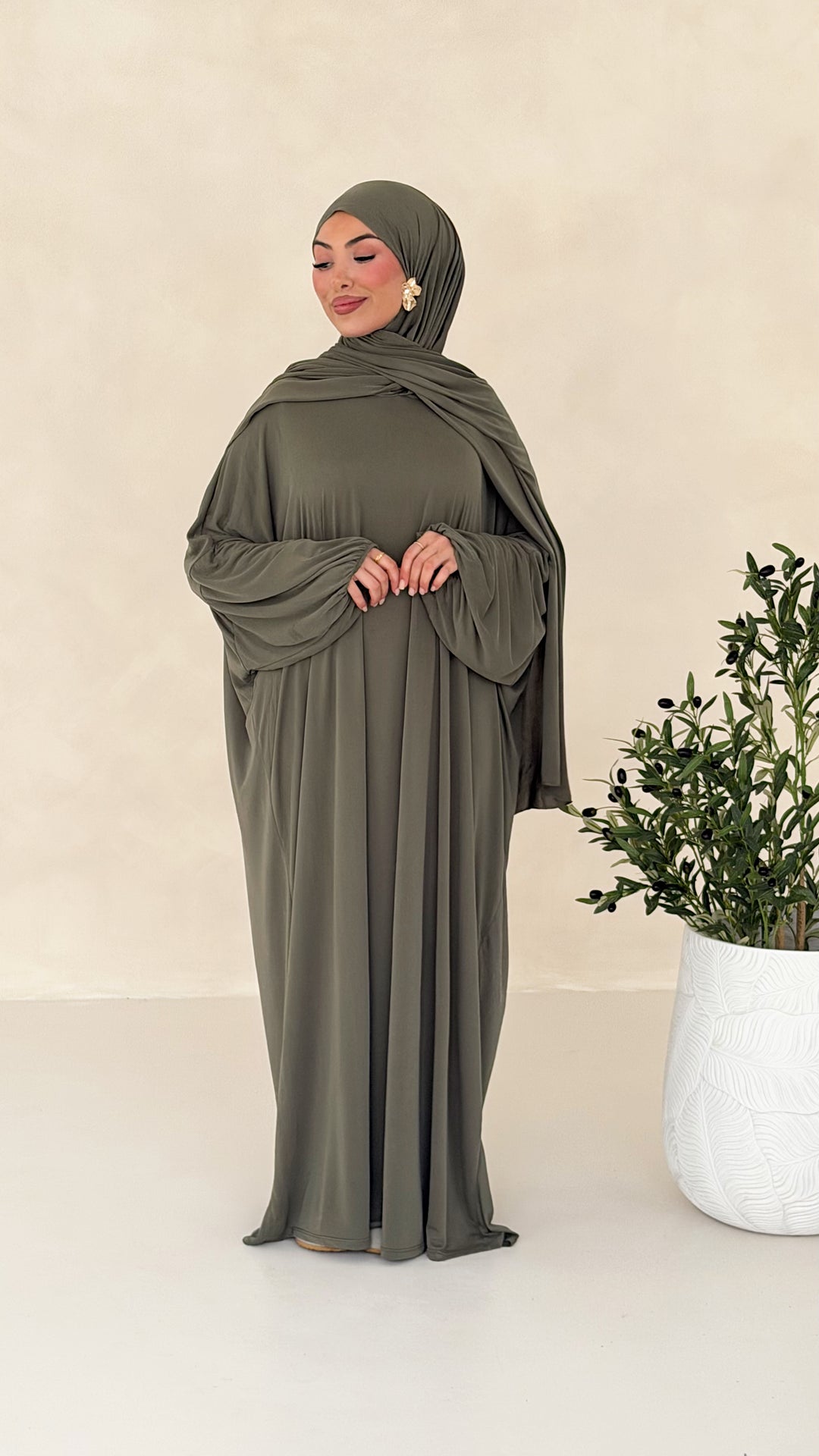 Nareen Abaya mit integriertem Hijab