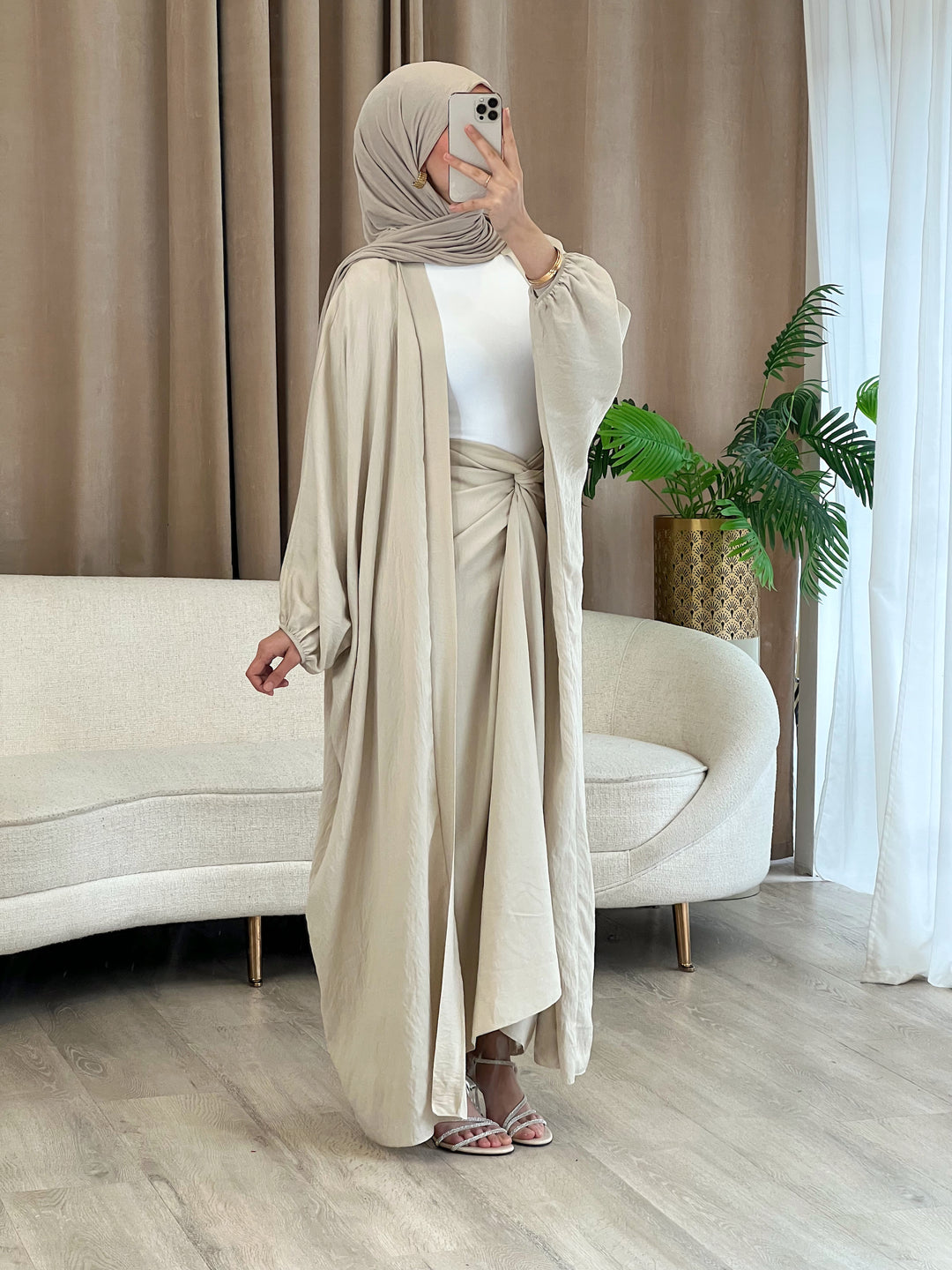 Noura Set in Beige