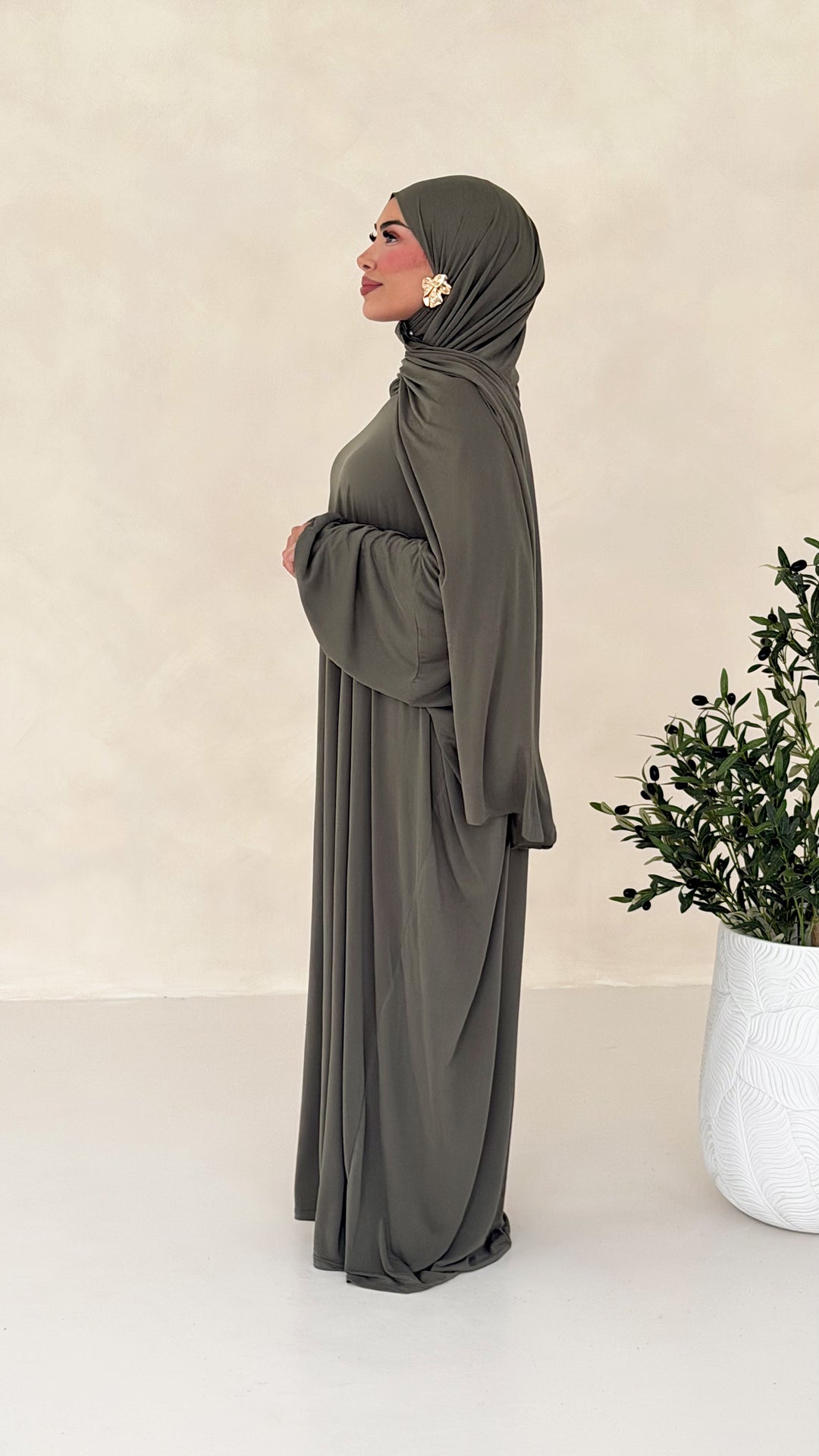 Nareen Abaya mit integriertem Hijab
