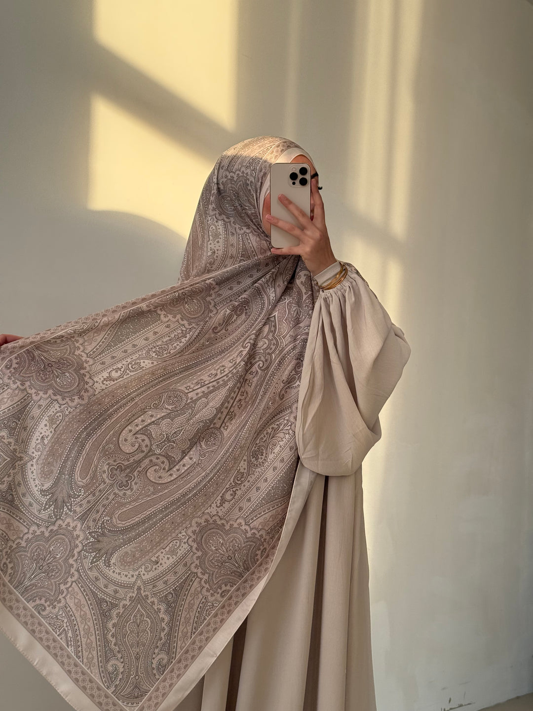 Soft Bohéme Hijab in Soft Taupe