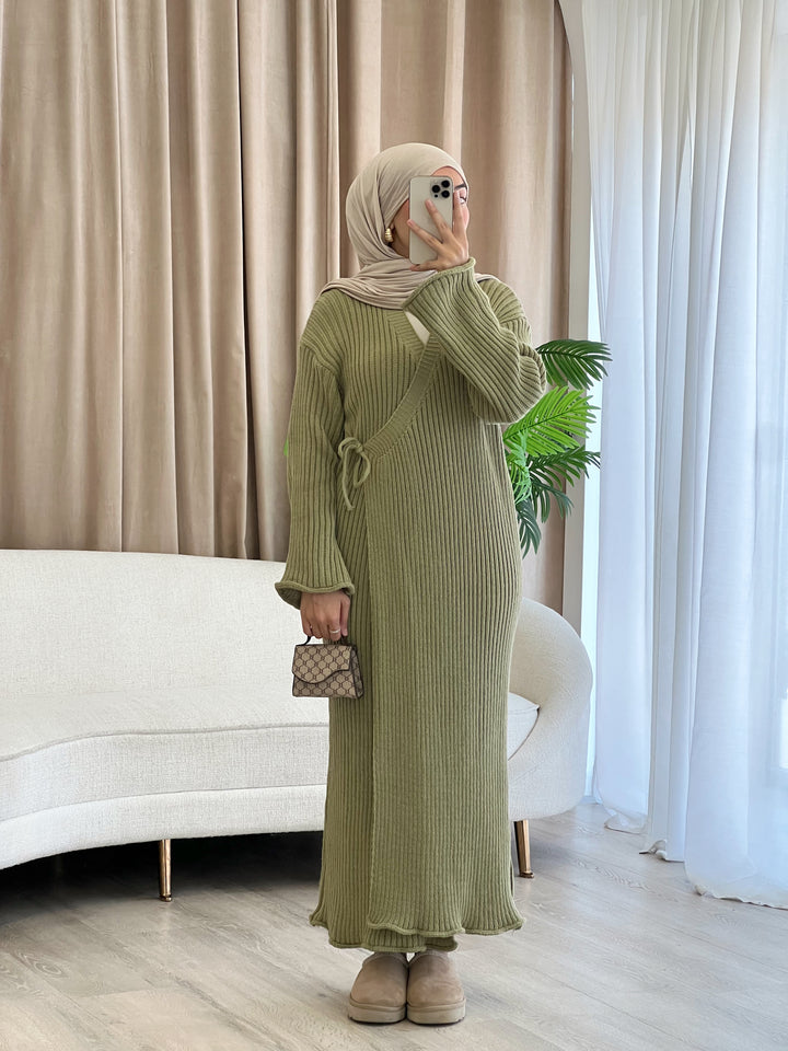 Belleza Strickkleid in Wickeloptik in Pistachio