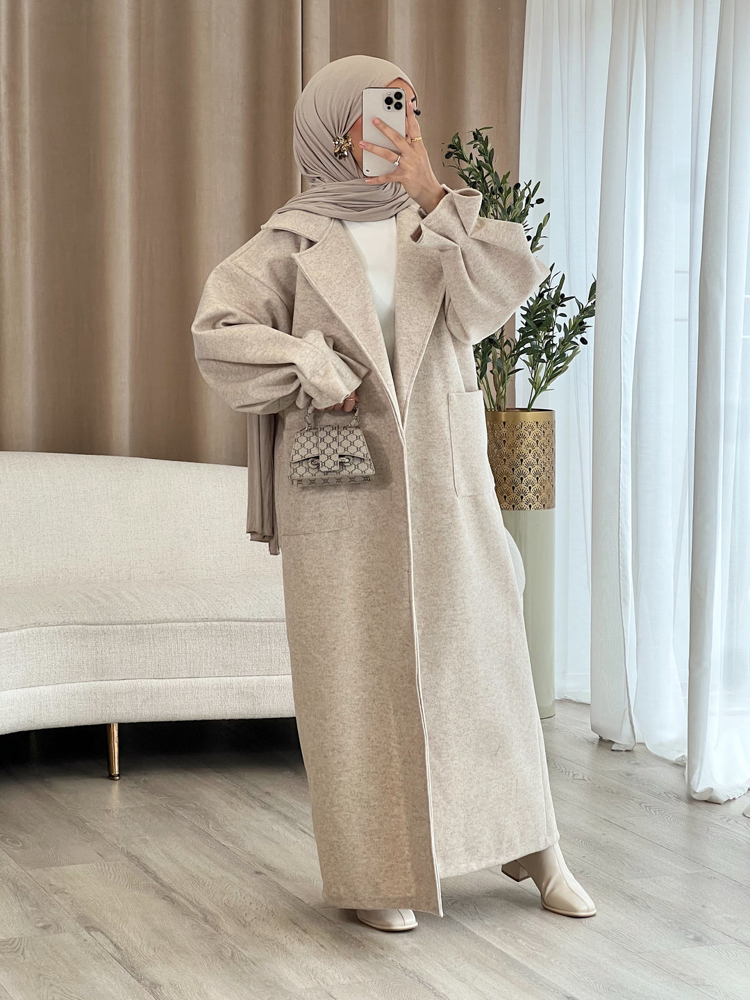 Zafira Mantel