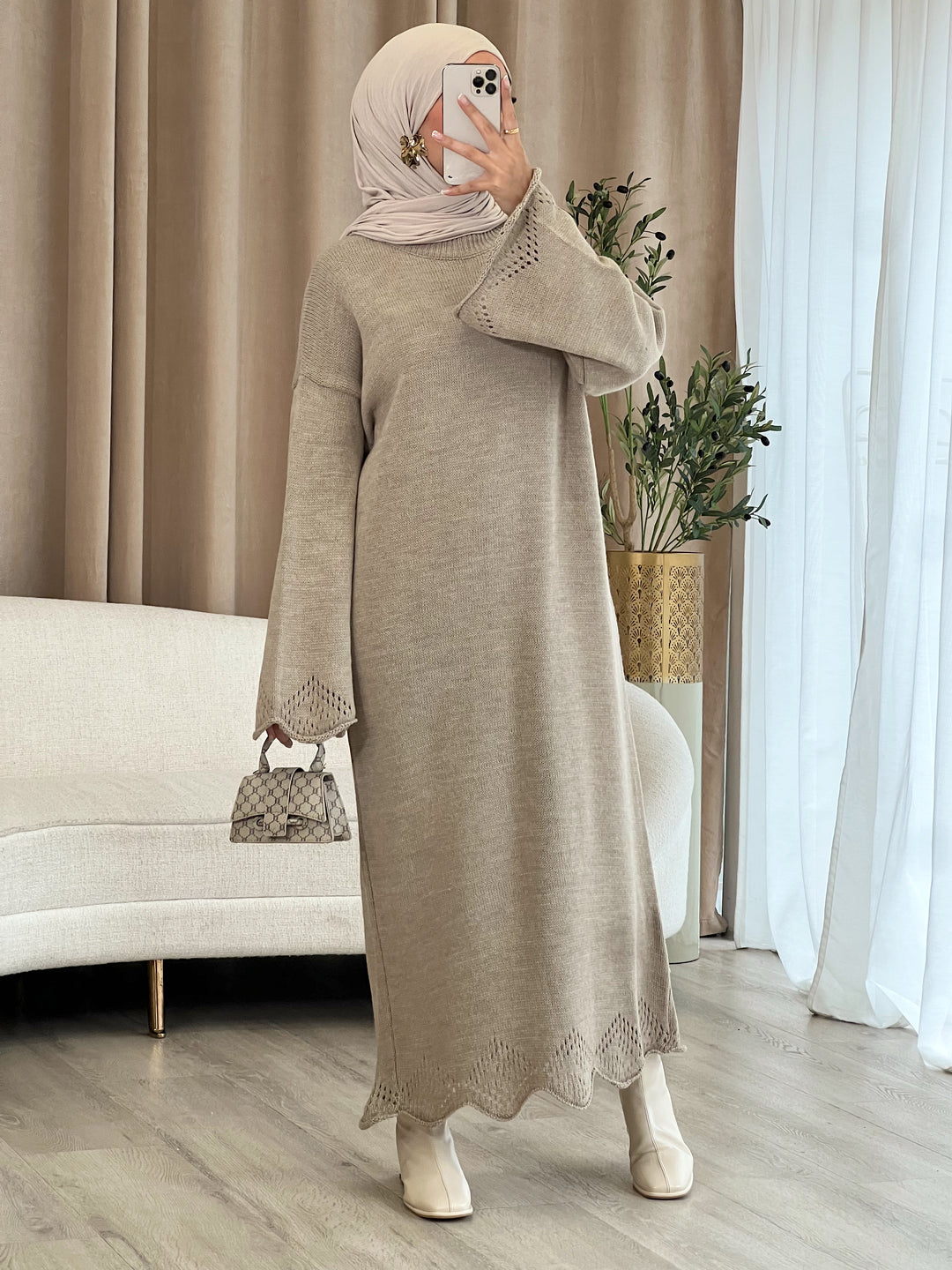 Eli Strick-Kleid
