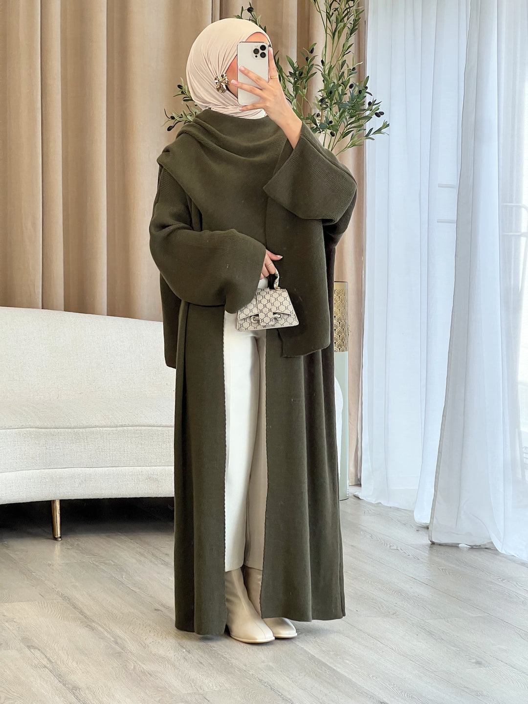 Mira Long Strick-Cape