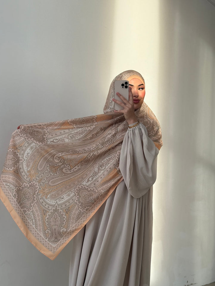 Soft Bohéme Hijab in Golden Glow