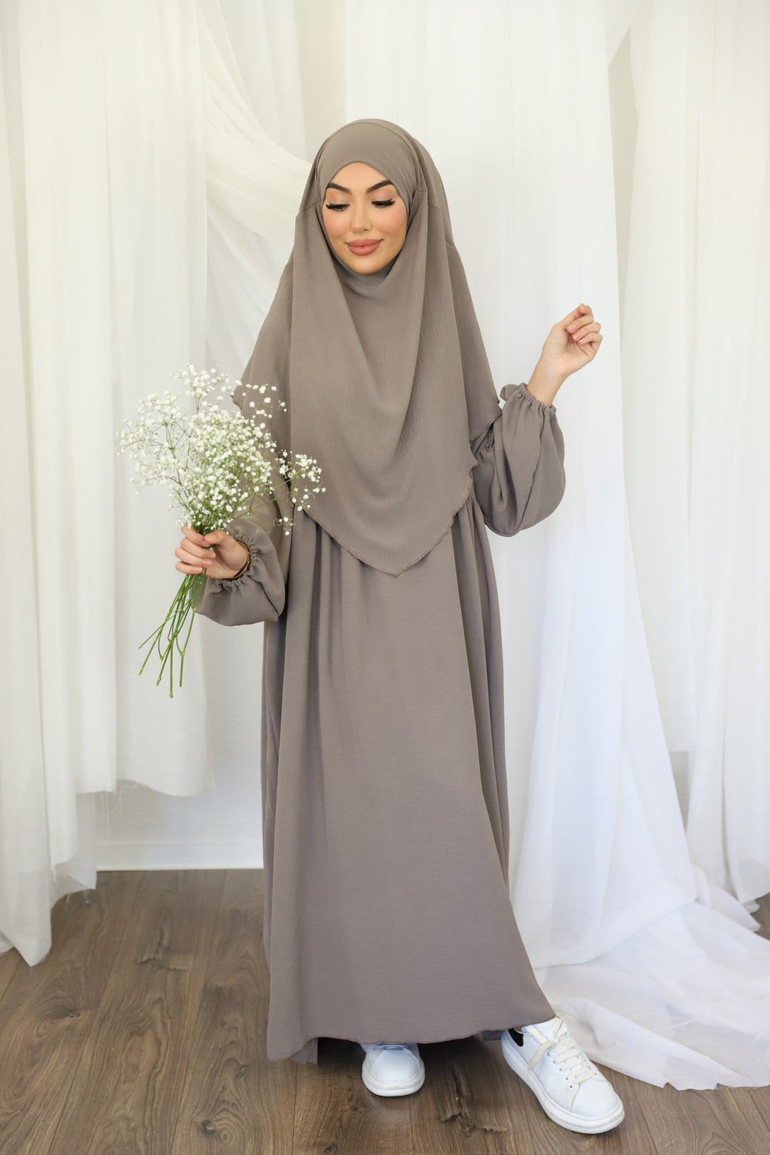 Khaleesi Abaya Set in Taupe