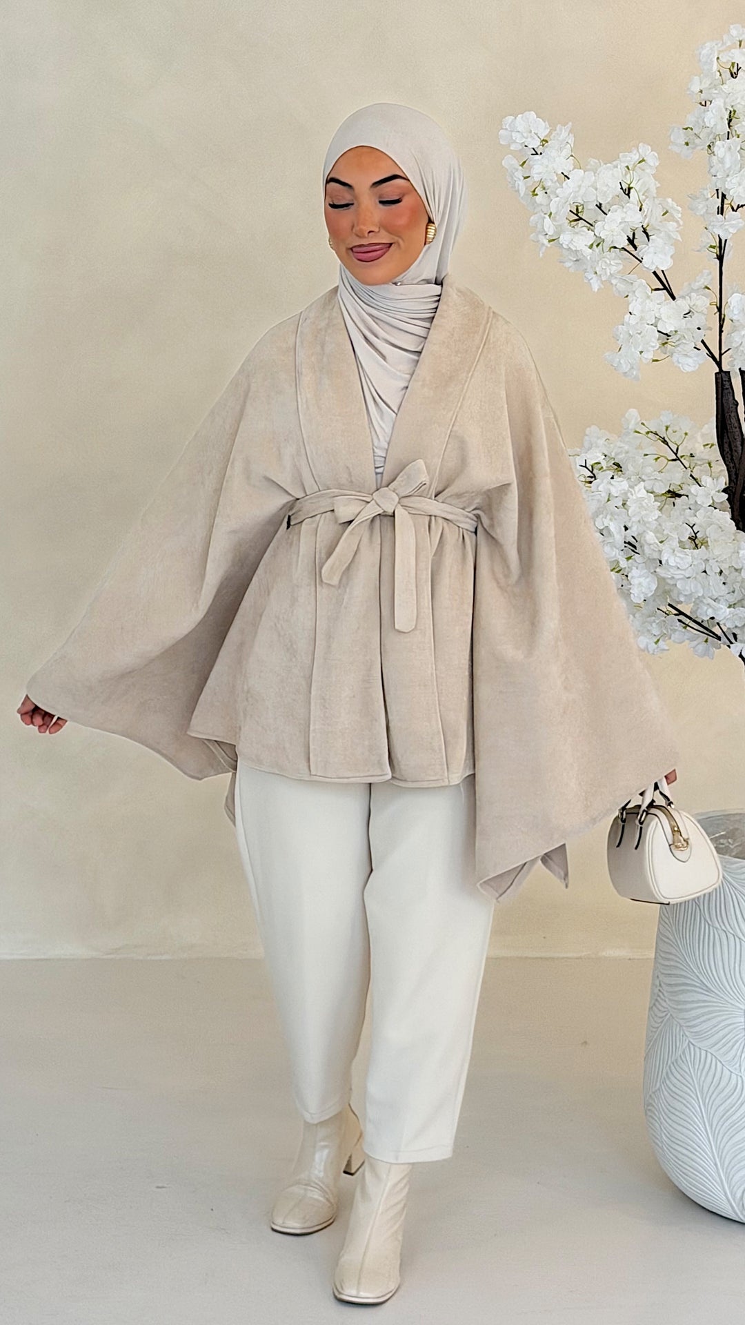 Kaia Poncho mit Kimonoärmeln