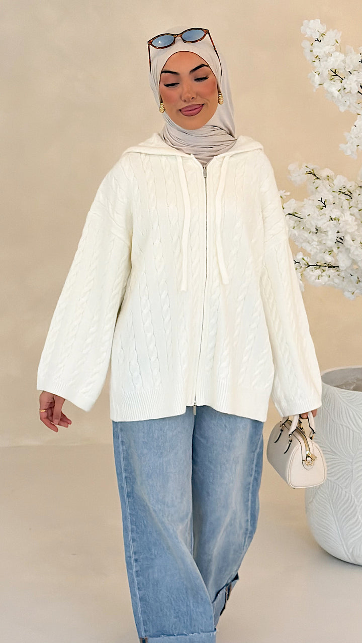 Mila Zopfstrick-Cardigan