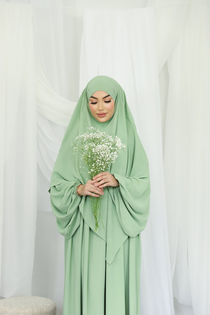 Nour Abaya in Mint