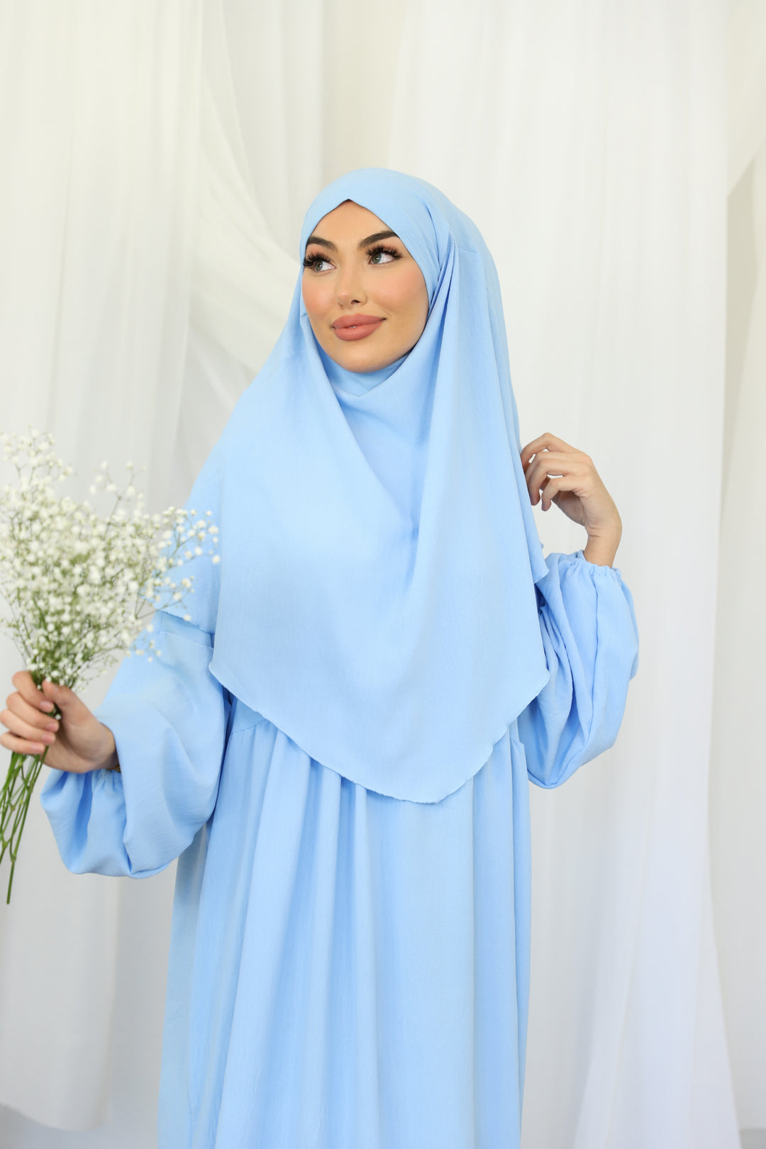 Khaleesi Abaya Set in Babyblau