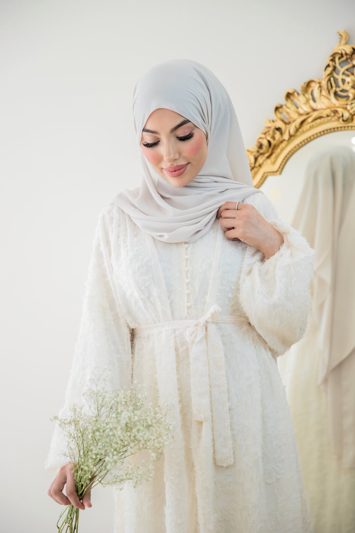 Hira Kleid mit Ballonärmeln in Beige