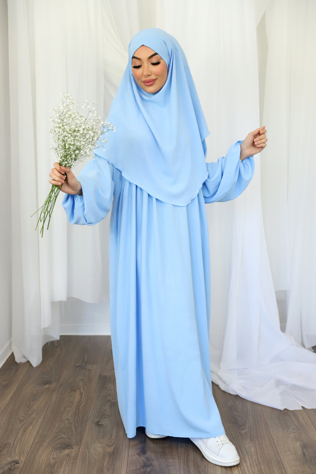 Khaleesi Abaya Set in Babyblau