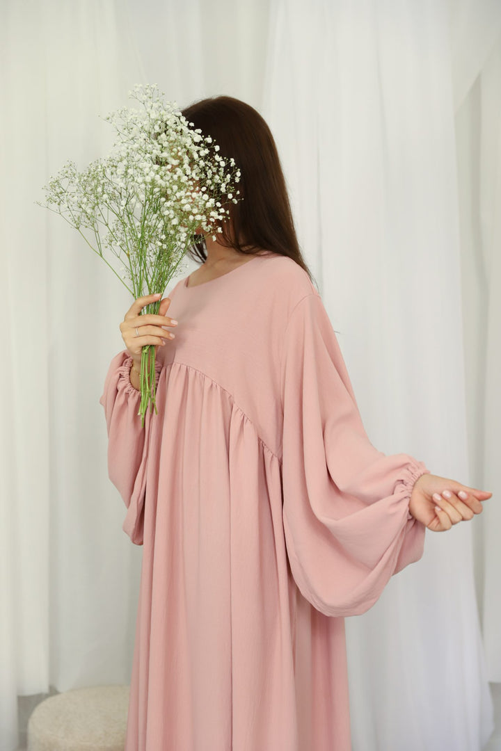Nour Abaya in Rosa