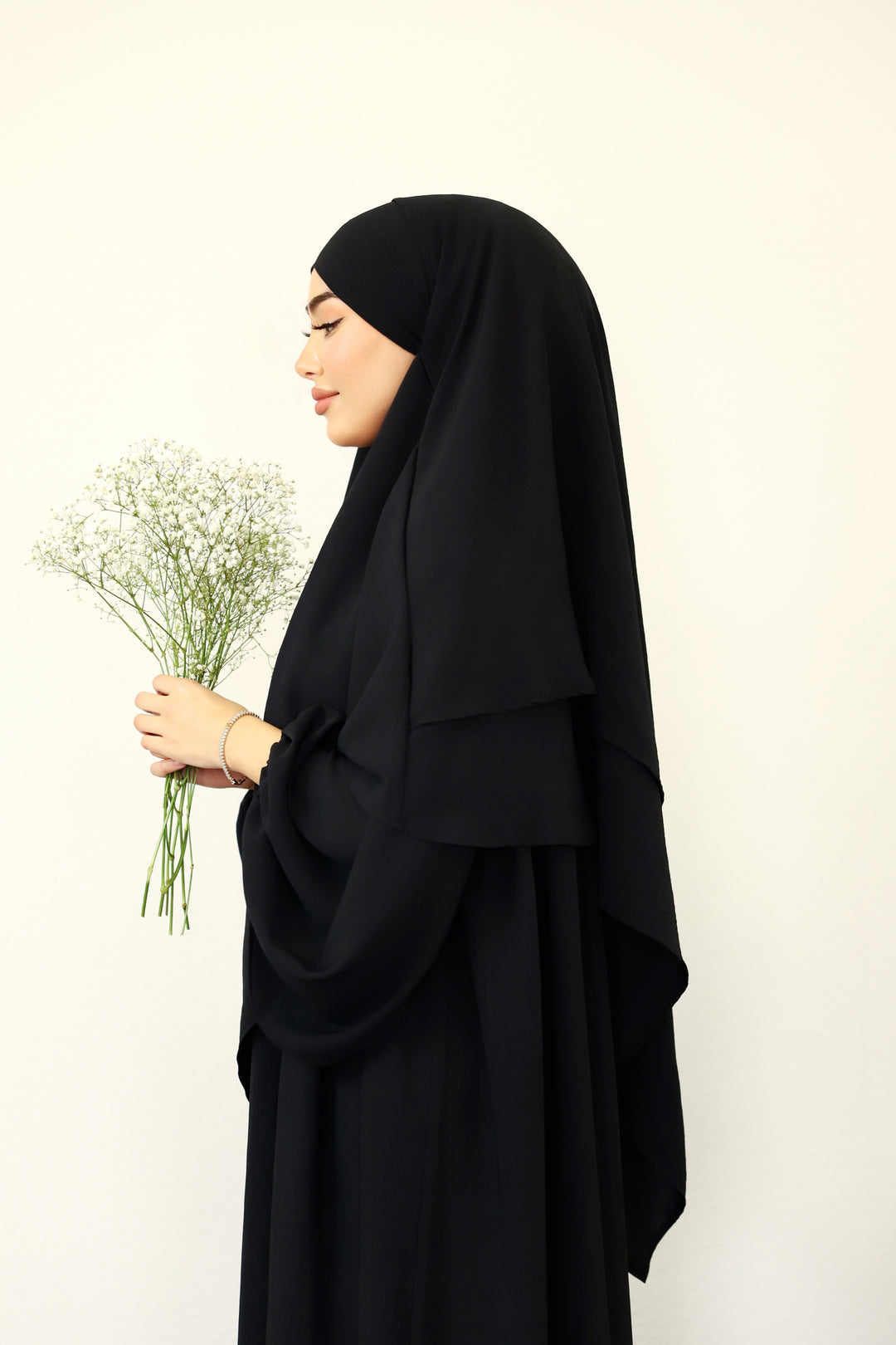 Naima Premium Khimar in Schwarz