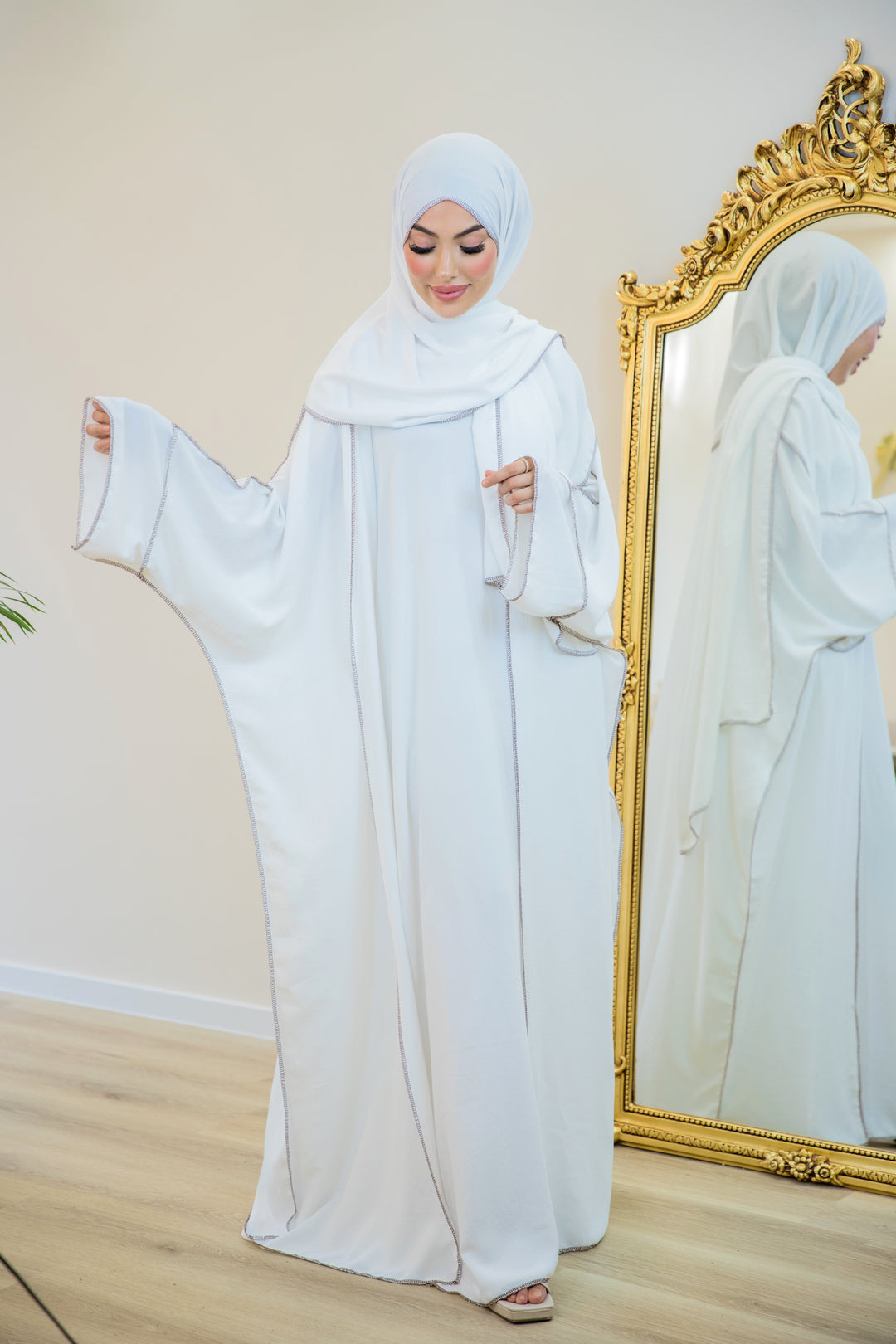 Abu Dhabi Abay Set in Weiß